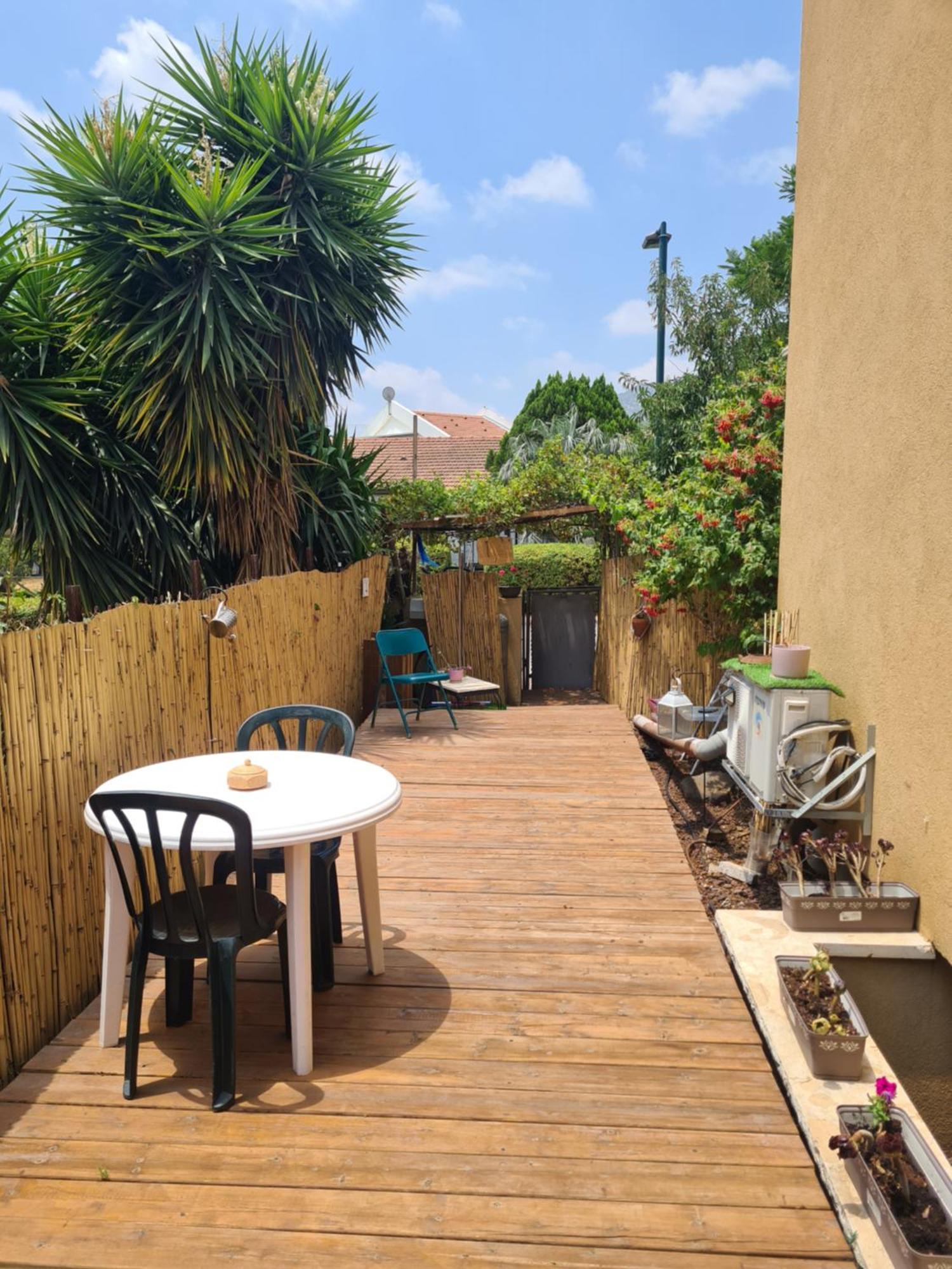 בין הר למעיין Apartment Kfar Tavor Exterior photo
